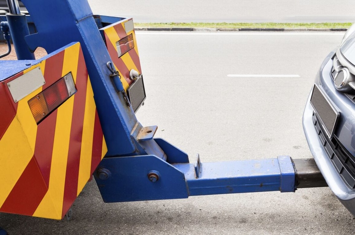 Winch out and vehicle recovery service in Babylon, NY